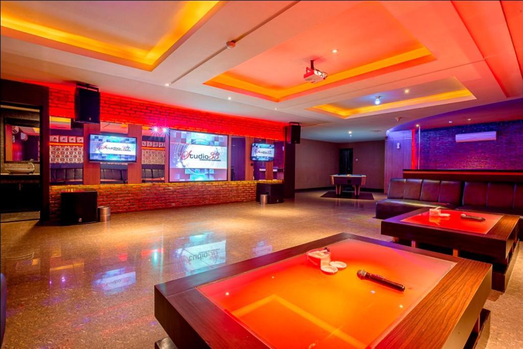 Claro Hotel Kendari Zewnętrze zdjęcie