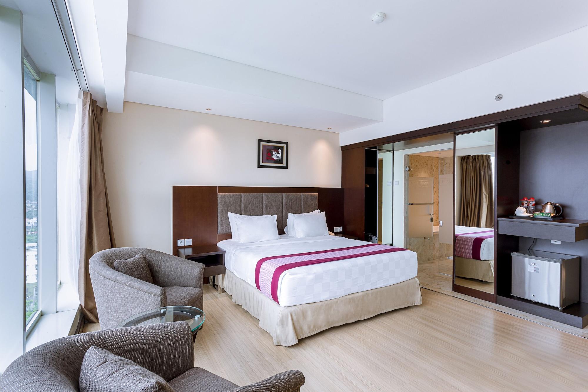 Claro Hotel Kendari Zewnętrze zdjęcie
