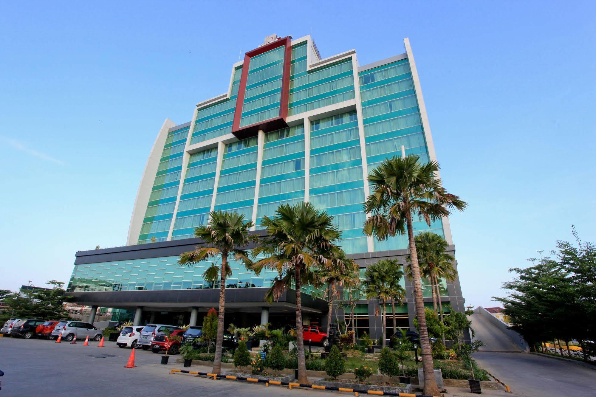 Claro Hotel Kendari Zewnętrze zdjęcie